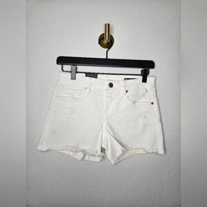 BLANKNYC‎ The Essex The Classic Cut Off Shorts in White Stretch Distressed
